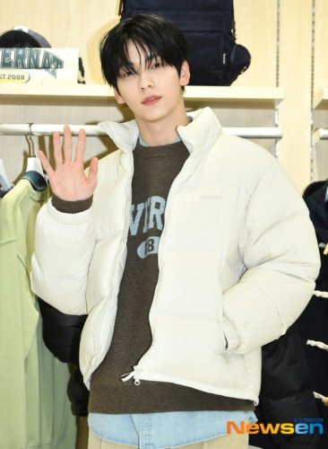 【PHOTO】TOMORROW X TOGETHER スビン、ブランド「COVERNAT」のイベントに出席