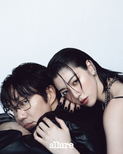 &ldquo;10kg減量&rdquo;ソン・シギョン、三吉彩花とカップルグラビアを撮影！魅惑的な雰囲気