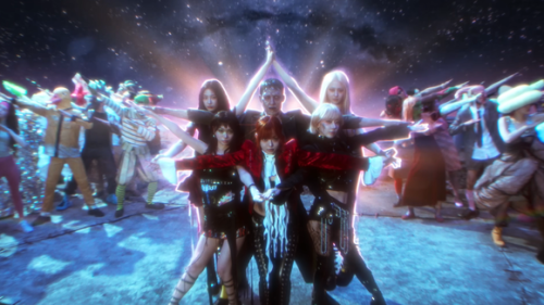 LE SSERAFIM、リードシングル「CELEBRATION」MV公開！中毒性のあるダンスにも注目