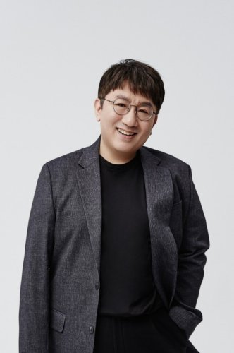 HYBE バン・シヒョク議長、昨日韓国に帰国「警察の調査に最大限協力する」