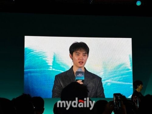EXO ディオ、ドラマ「捏造された都市」役作りの秘話を語る&ldquo;見たくないと言われたい&rdquo;