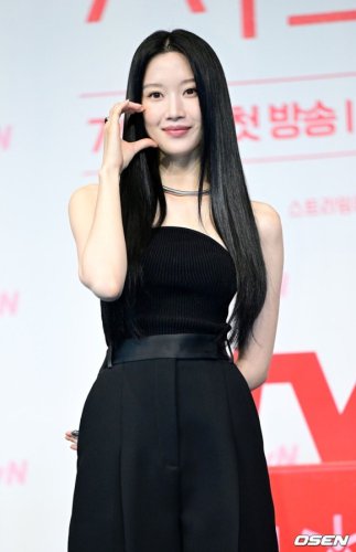 「女神降臨」ムン・ガヨン、東京公演も！デビュー後初のアジアファンミツアーが決定