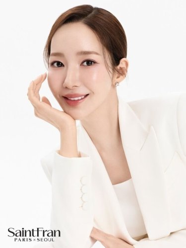 パク・ミニョン、エステティックブランド「SaintFran」のモデルに抜擢！グラビアを公開（動画あり）
