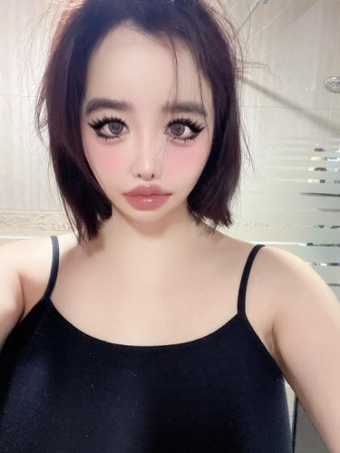 &ldquo;活動中断&rdquo;2NE1のBOM、YG批判騒動から約2週間&hellip;インスタで近況ショットを公開