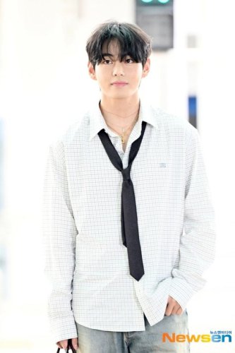 BTSのV、軍服務時代の仲間のチャンネルに応援コメント&hellip;本人降臨で話題