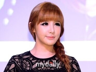 2NE1のDARAに続きCLも？BOMのSNSフォローを解除か&hellip;ファンから懸念の声