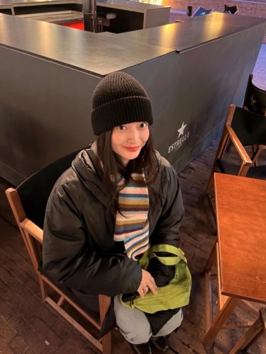 シン・ミナ、夫キム・ウビンが撮影？新婚旅行での記念ショットを公開&hellip;結婚指輪も話題に