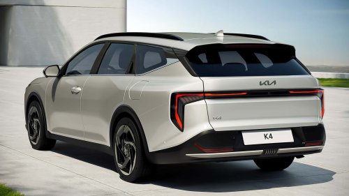 Kia Beri Kejutan dengan Mobil Wagon Transmisi Manual Baru