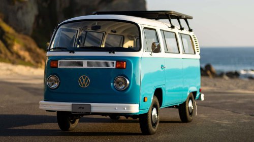 Bus VW Selamat dari Kebakaran California, Sekarang Sudah Pulih