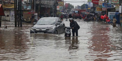 Begini Cara Klaim Asuransi Mobil yang Terendam Banjir