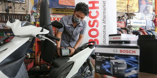 Penyebab Motor Susah Distarter Meski Aki Baru