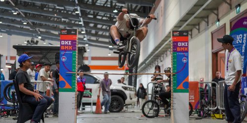 Aktivitas Diving Sampai Paragliding di DXI 2025 Bikin Pengunjung Ketagihan