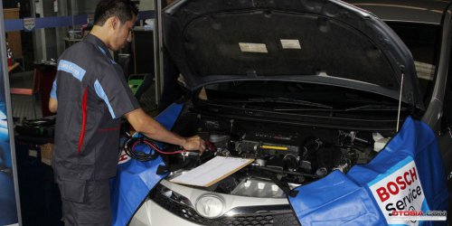 Aki Mobil Soak? Kenali 7 Tanda Charger Aki Mobil Sudah Penuh!