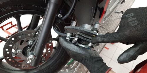 Panduan Cara Mengganti Kampas Rem Motor Sendiri