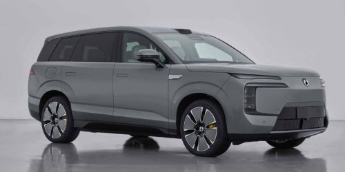 SUV Terbaru Denza N8L, Siap Lawan Alphard Hybrid dan Punya Fitur Drone Aktif