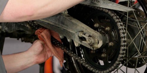 Penyebab Rantai Motor Cepat Aus dan Cara Merawatnya