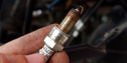 Mengapa Busi Motor Cepat Rusak? Kenali Penyebab dan Solusinya