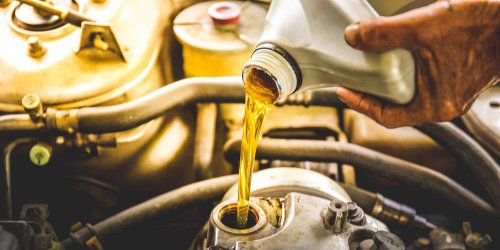 Tips Memilih Oli Buat Mobil Kesayangan: Kunci Performa Optimal