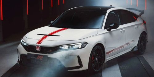 Edisi Terakhir! Honda Civic Type R Ultimate Edition Cuma 40 Unit, Gift Box Bikin Penasaran