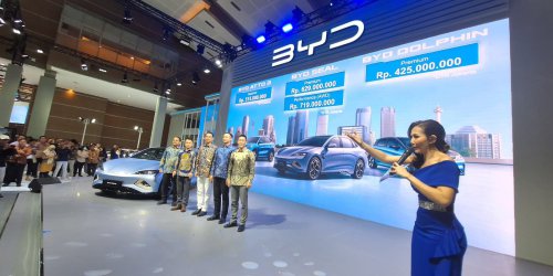 Penetrasi Pasar yang Mengesankan, Dominasi Penjualan Mobil Listrik Nasional, Komposisi Penjualan BYD Januari-Mei 2025, Ekspansi Produk dengan Sealion 7, Faktor Penentu Kesuksesan BYD, Dominasi BYD: Kuasai 52,6 Persen Pasar Mobil Listrik Indonesia di 2025, Ini Buktinya!