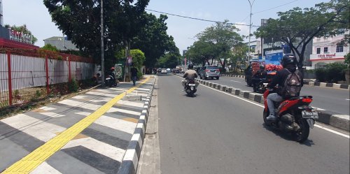Tips Mendahului atau Menyalip Kendaraan yang Benar untuk Keselamatan Berkendara