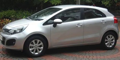 Harga Mobil Bekas dengan Sunroof Bervariasi, Pilihan Model Mobil Bekas dengan Sunroof, Tips Memilih Mobil Bekas dengan Sunroof, Keunggulan Mobil dengan Sunroof, Mobil Bekas dengan Sunroof: Harga Mulai 50 Juta, Ini Daftar Modelnya!