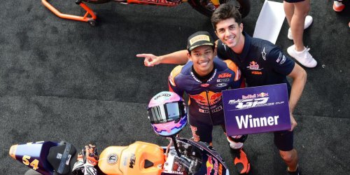 Veda Ega Pratama Menang 2 Kali di Red Bull Rookies Cup Italia 2025, Ritual Cukur Kumisnya Bikin Heboh