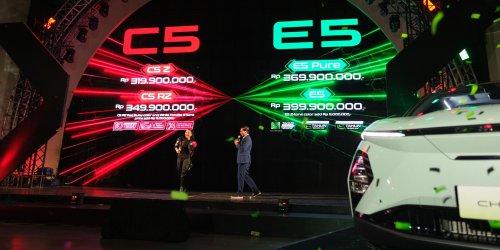 Harga dan Varian Chery C5 dan E5, Perubahan dan Fitur Chery C5, Spesifikasi Chery E5 sebagai Mobil Listrik, Distribusi dan Perakitan Lokal, Chery C5 &amp; E5 Resmi Masuk Indonesia, Harga Mulai Rp 319 Jutaan!