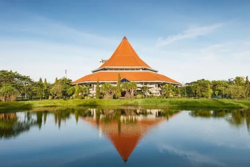 Ini 10 Universitas di Surabaya Terbaik Versi EduRank 2025