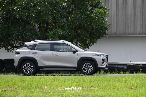SUV Coupe Style Suzuki Fronx &ndash; 6 KEUNTUNGAN DARI KABIN DAN BAGASI FRONX