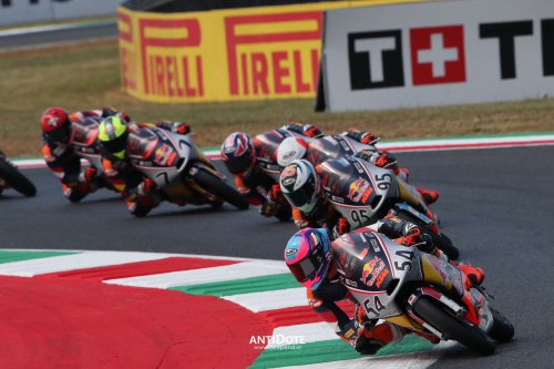 Redbull MotoGP Rookies Cup Veda Ega Pratama &ndash; PEMBALAP INDONESIA JUARA 1 DI MUGELLO ITALIA