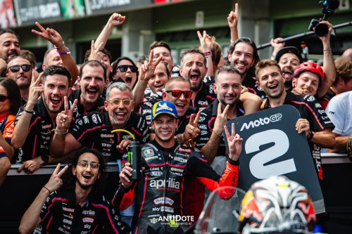 MotoGP Ceko 2025 Aprilia Racing &ndash; BORONG 3 RIDER DI POSISI 7 BESAR, BEZZECCHI PODIUM 2