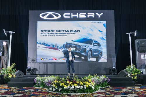 Media Test Drive Uji Langsung di Sirkuit &ndash; CHERY TIGGO 9 CSH AWD BUKTIKAN KETANGGUHAN