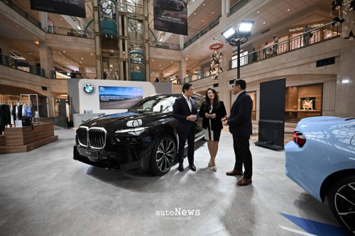 Mall Exhibition BMW &amp; MINI &ndash; BIKIN PLAZA SENAYAN JADI ARENA PREMIUM