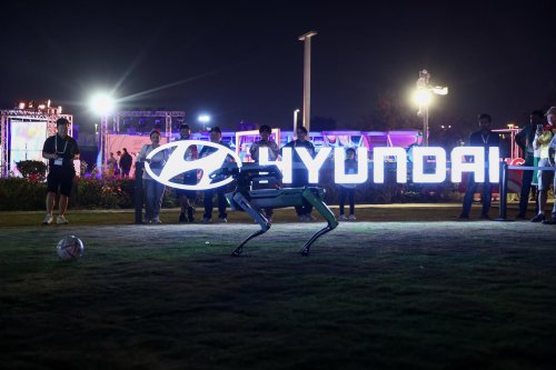 FIFA World Cup 2026 Hyundai &ldquo;Next Starts Now&rdquo;: SAAT MOBIL DAN ROBOT MASUK PIALA DUNIA