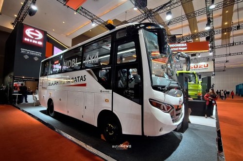 Kendaraan Komersial Hino Indonesia: Hadirkan Bus 4&times;4 untuk Operasional di Medan Ekstrem