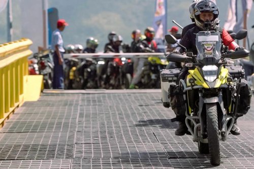 Tren Bermotor Mengapa Motor Adventure 250 cc Semakin Digemari Rider Indonesia?