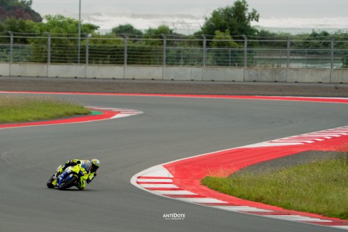 Legenda MotoGP Valentino Rossi Jajal Mandalika &ndash; PANTAU PELUMAS PERTAMINA ENDURO