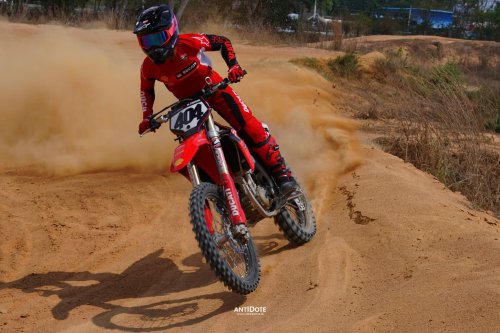 FMSCT Thailand Motocross 2026 Adaptasi Cepat &ndash; ZIDANE SIAP GASPOL DI THAILAND MOTOCROSS 2026