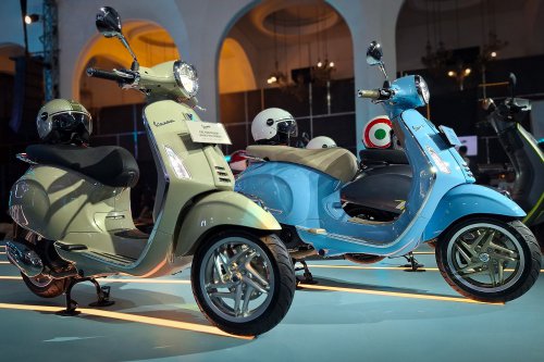 Motor Baru Vespa Primavera &amp; Sprint 180 &ndash; PUNYA BANYAK PILIHAN WARNA DAN AKSESORI