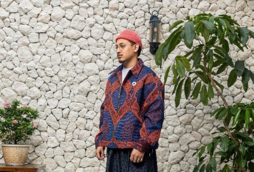 Beli Jaket Gratis Kuota: SIMPATI dan Othman Luncurkan Phoenix Crest Jacket