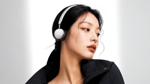 Edifier Auro Ace Dirilis, Headphone dengan Layar Animasi di Earcup