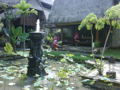 Bebek Bengil Ubud, Nikmati Sajian &ldquo;Dirty Duck&rdquo; Bali yang Istimewa