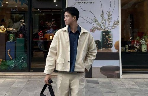 1. Setelan Jas dengan Kemeja Putih, 2. Smart Casual dengan Blazer dan Celana Jeans, 3. Kemeja Lengan Panjang dan Celana Kain, 4. Casual dengan Polo Shirt dan Celana Chino, 5. Kemeja Lengan Pendek dan Celana Kain, Top 5+ Inspirasi Office Look Laki-Laki yang Stylish