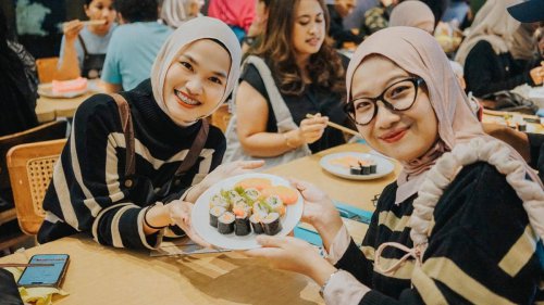 Sushi Date Bareng Pasangan di Weekend Class: Slice of Togetherness!