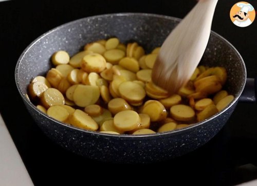 Huevos rotos, the super easy spanish recipe - broken eggs