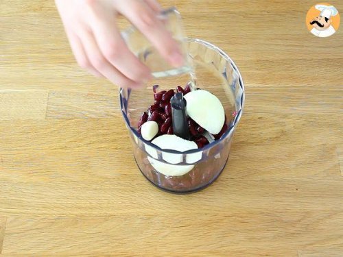Vegetarian red bean burgers - video recipe!