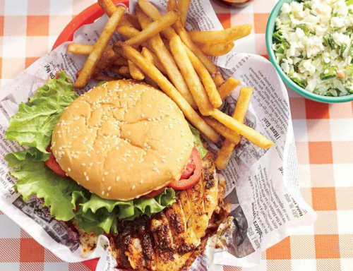 This 1940s Florida gas station has been serving some of 30A&rsquo;s best beach food for 77 years