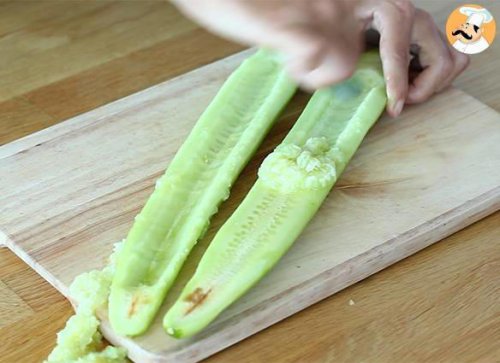 Tzatziki, the greek dip with cucumber and yogurt