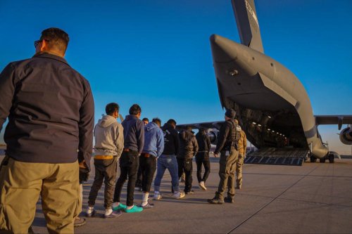 Defense OKs Fort Bliss site for 5,000-bed ICE deportation hub amid executive order push
